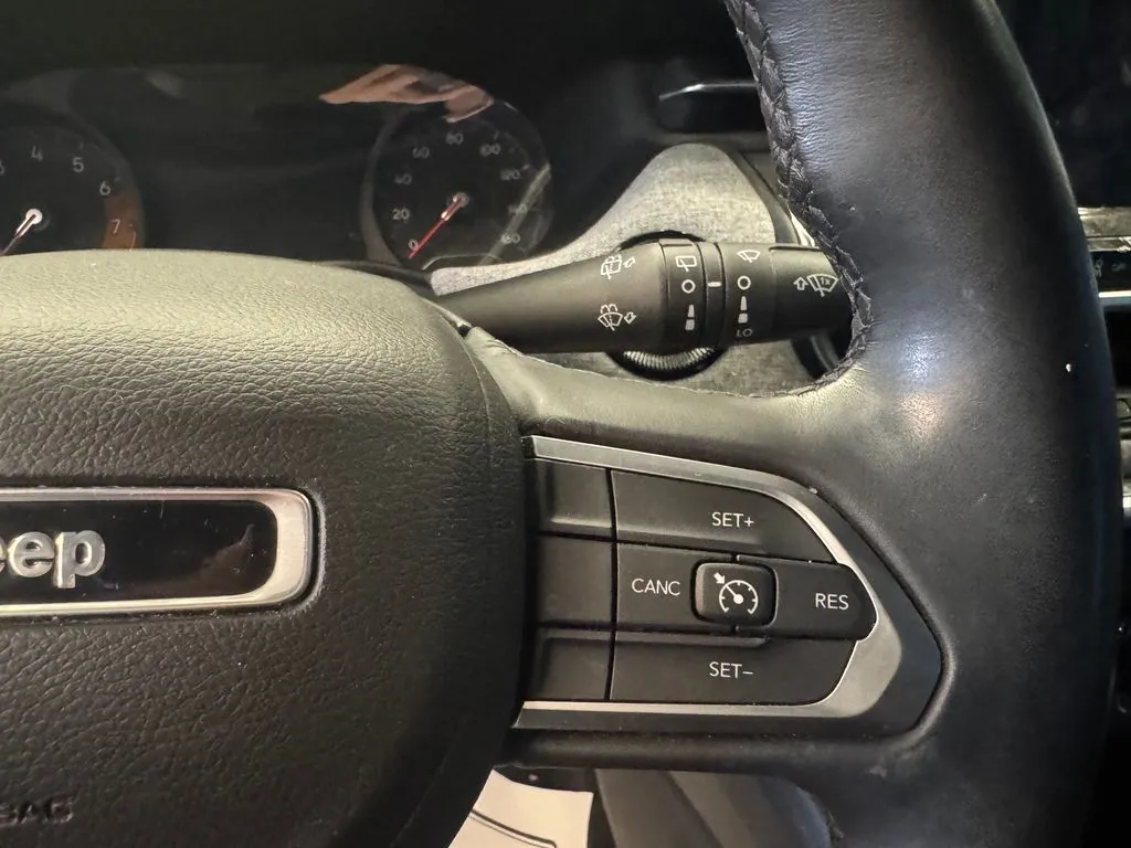 Jeep Compass photo 12