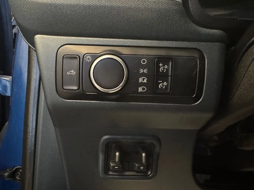 Ford Maverick photo 18