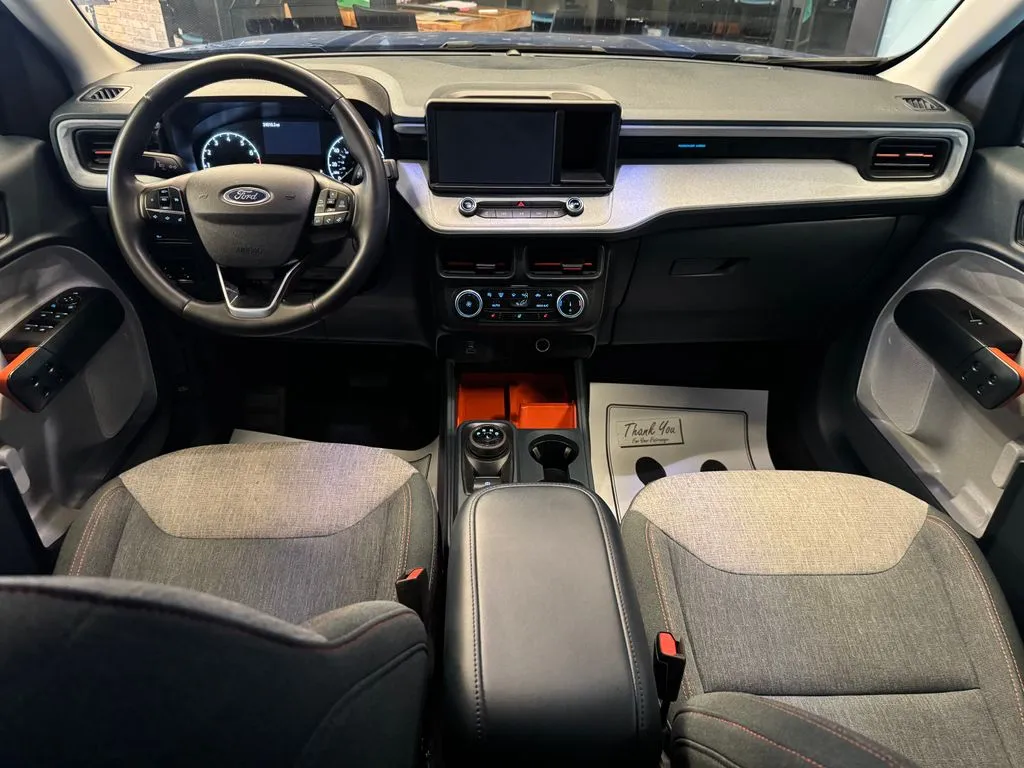 Ford Maverick photo 9