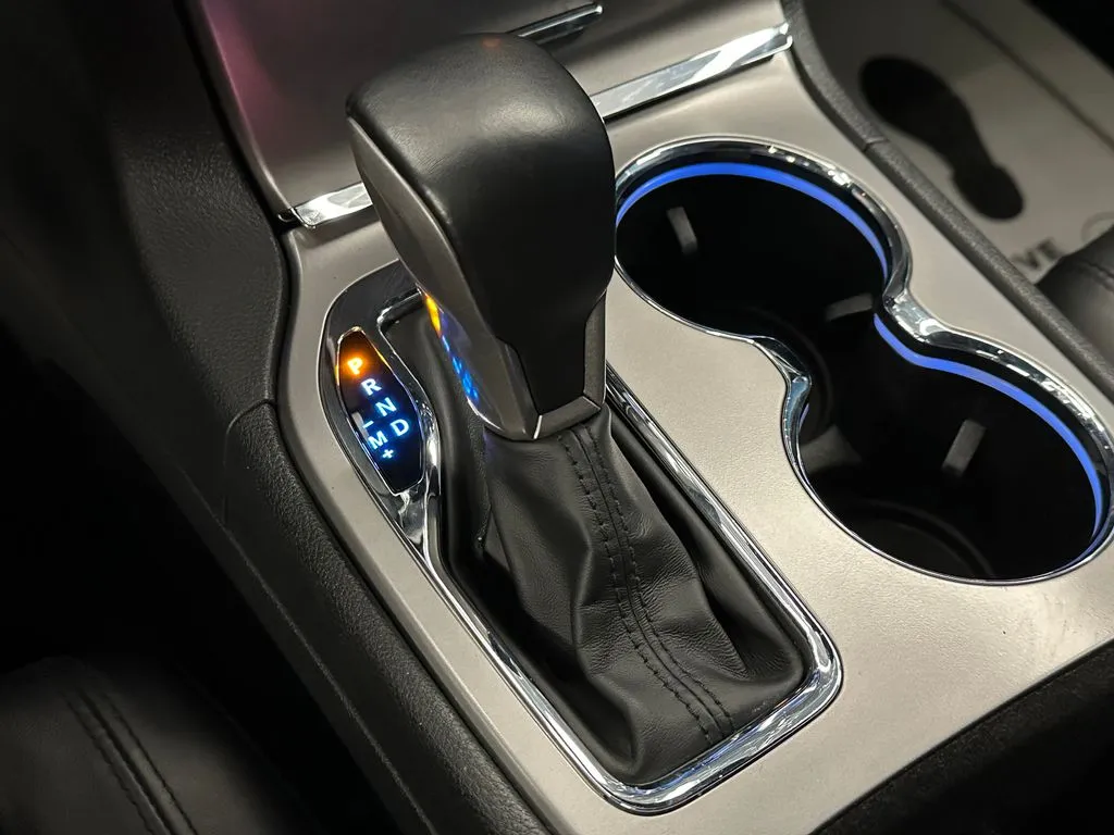 Jeep Grand Cherokee photo 16