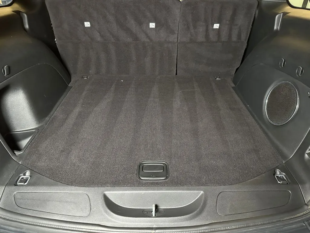 Jeep Grand Cherokee photo 23