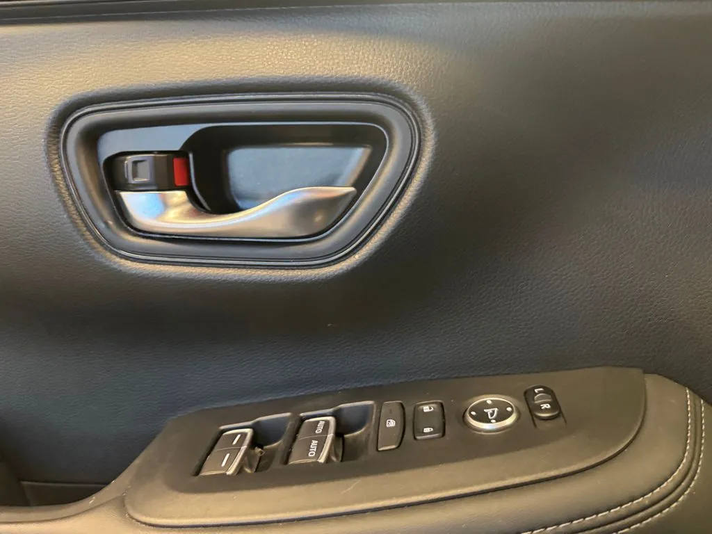 Honda HR-V photo 17