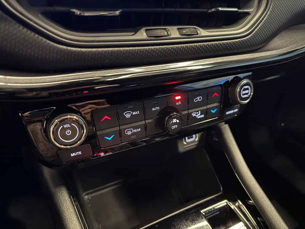 Jeep Compass photo 15