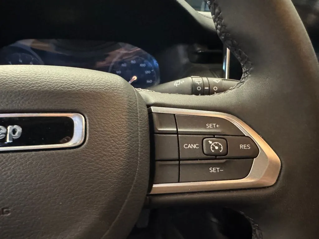 Jeep Compass photo 12