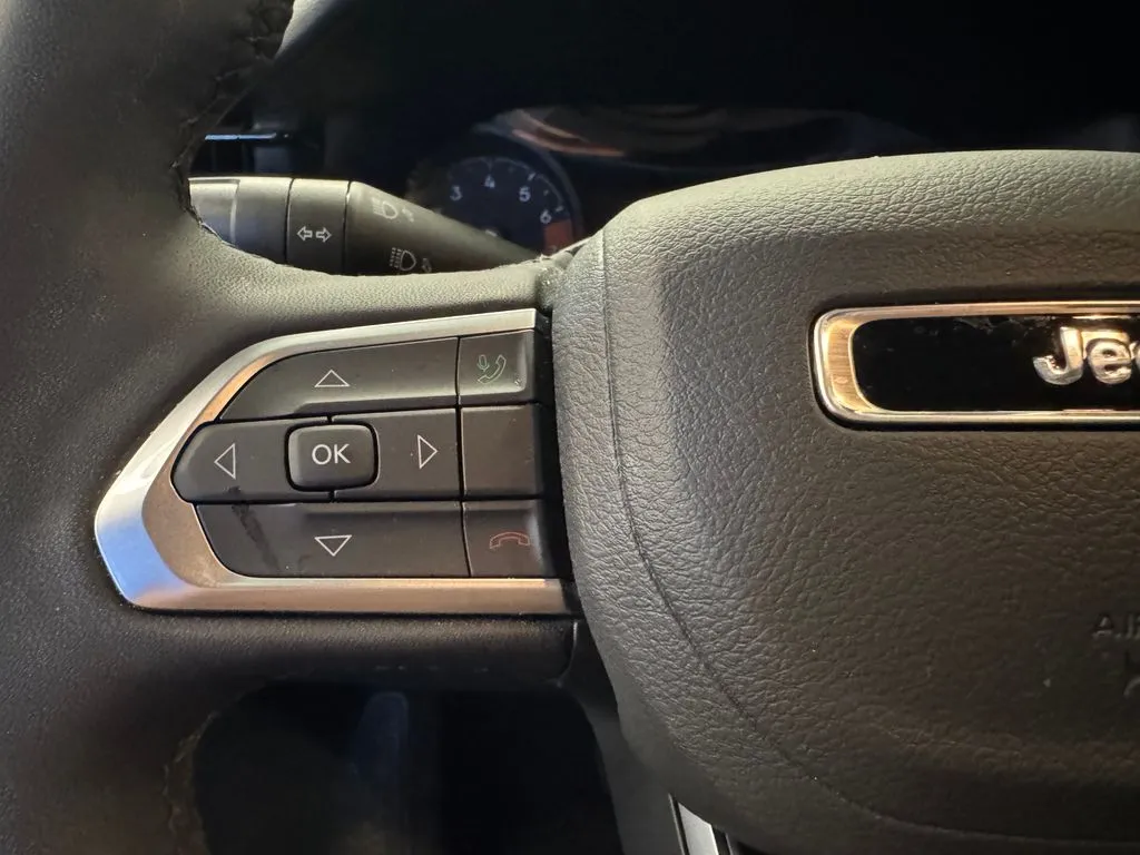 Jeep Compass photo 11