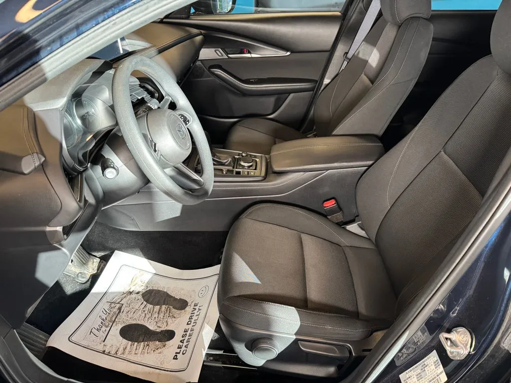 Mazda CX-30 photo 19