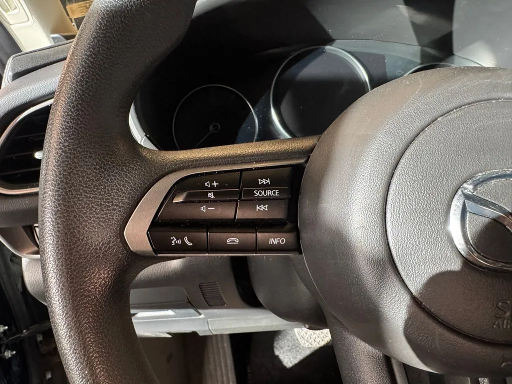 Mazda CX-30 photo 10