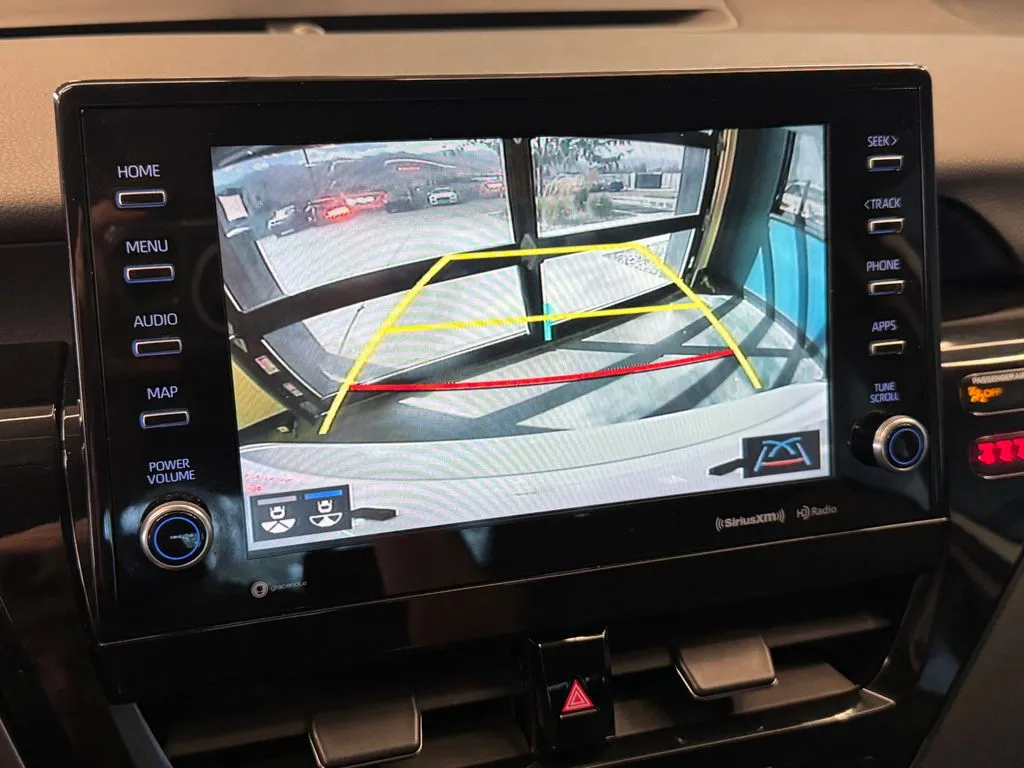 Toyota Camry photo 14