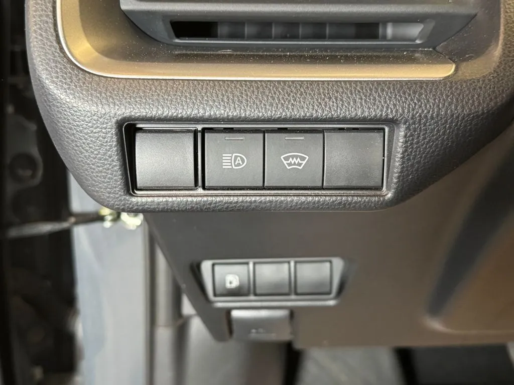 Toyota Prius photo 17