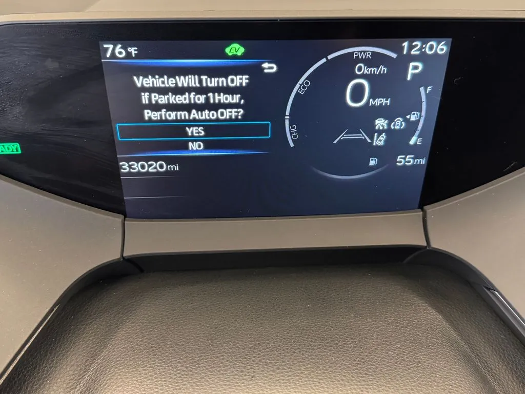 Toyota Prius photo 10