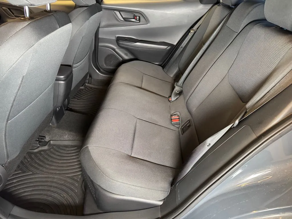 Toyota Prius photo 20