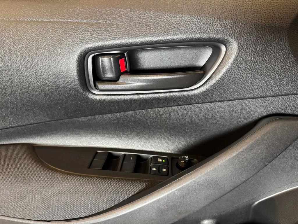 Toyota Corolla photo 19