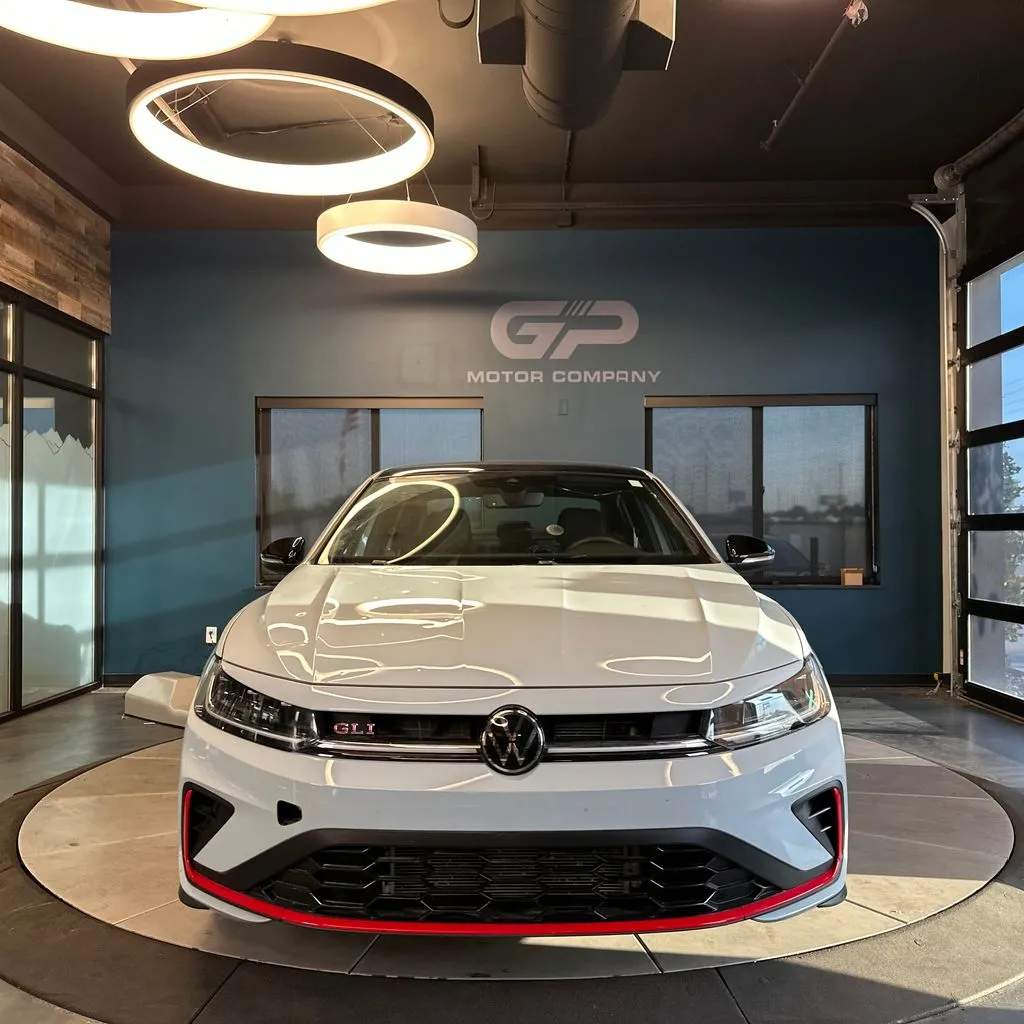 Volkswagen Jetta GLI photo 8