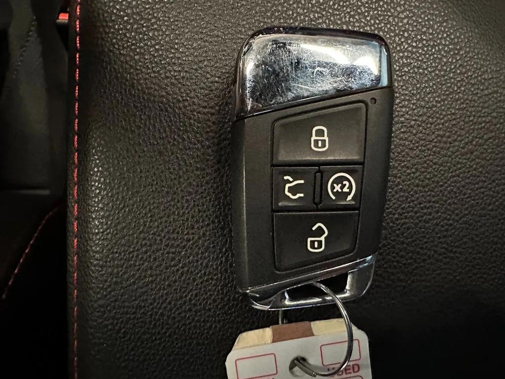 Volkswagen Jetta GLI photo 17