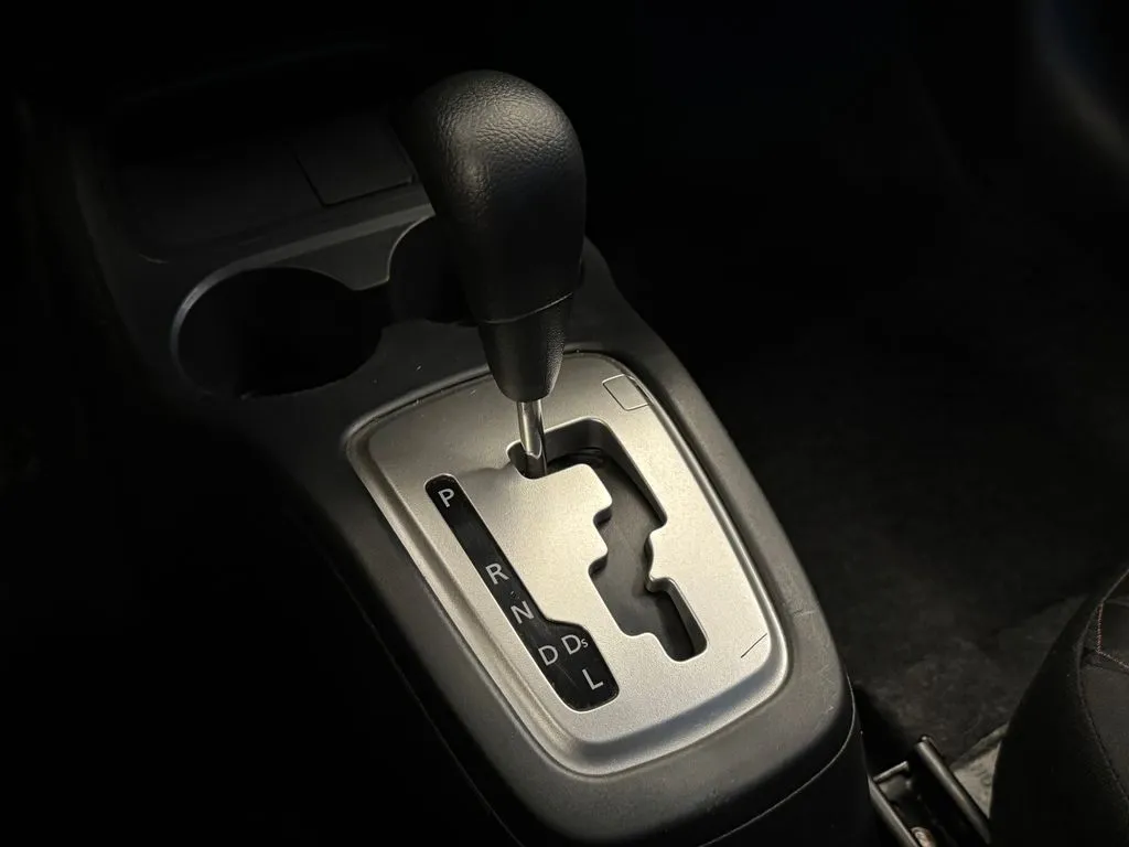 Mitsubishi Mirage photo 16
