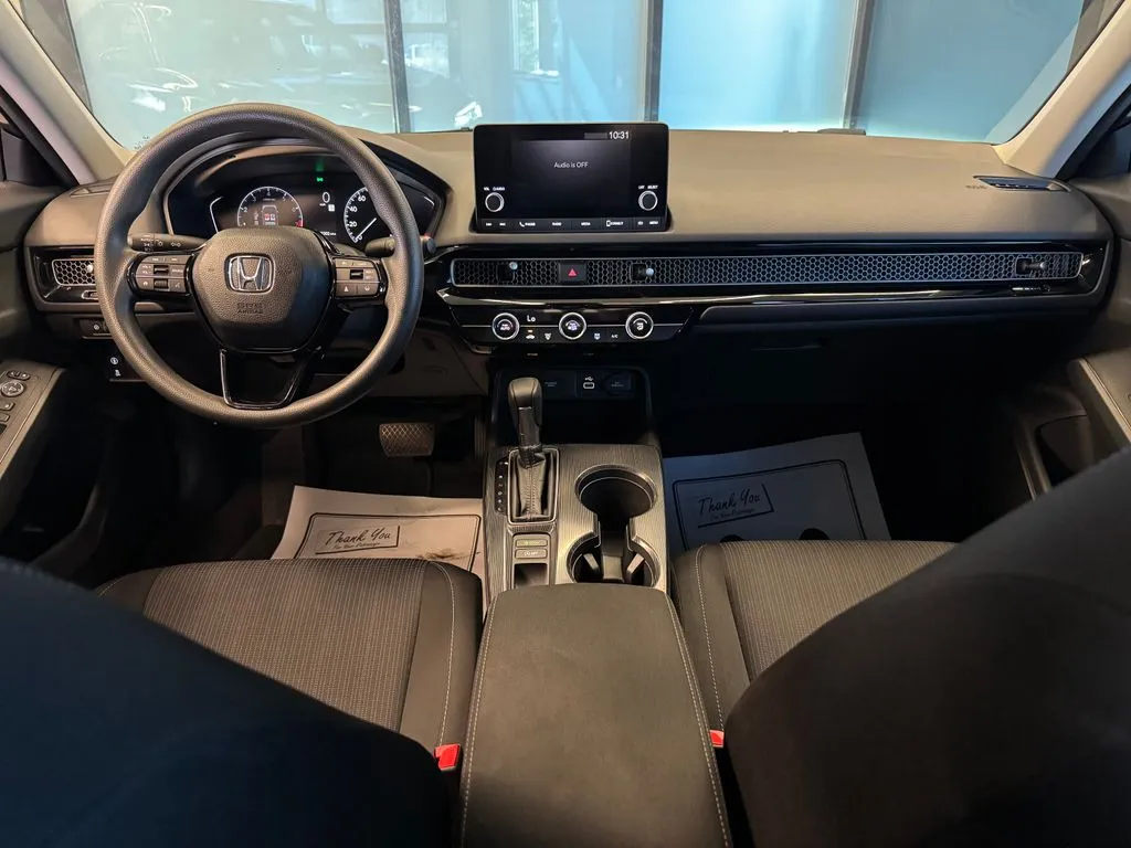 Honda Civic photo 9