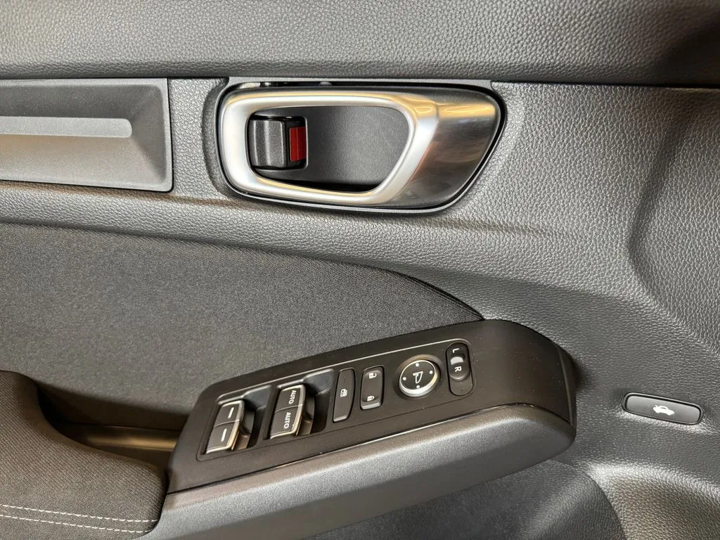 Honda Civic photo 19