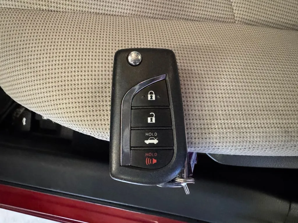 Toyota Corolla photo 17