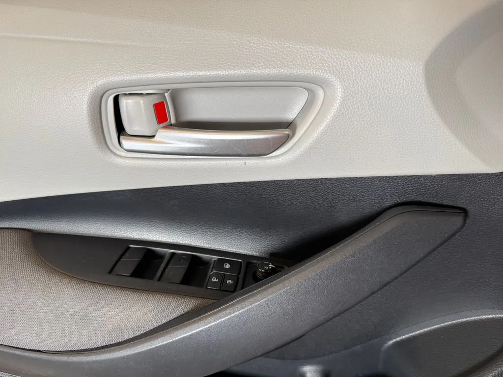 Toyota Corolla photo 19