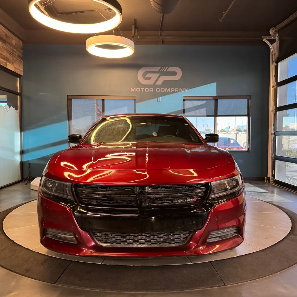 Dodge Charger photo 8