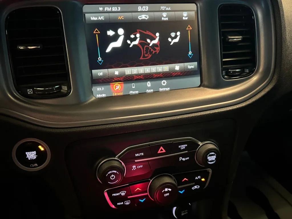 Dodge Charger photo 15