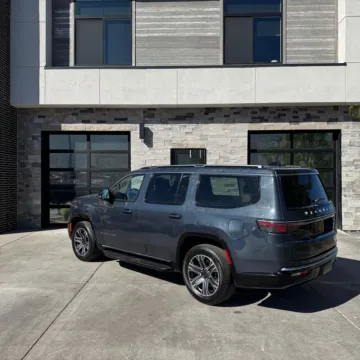 More photos of 2024 Jeep Wagoneer Series II at GP Motor Company, UT