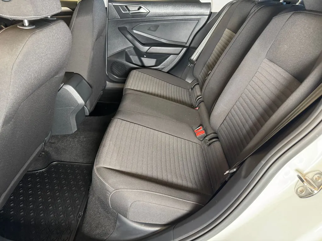 Volkswagen Jetta photo 21