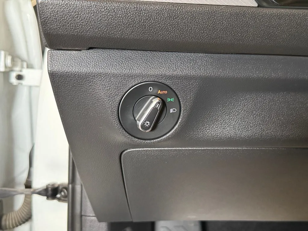 Volkswagen Jetta photo 18