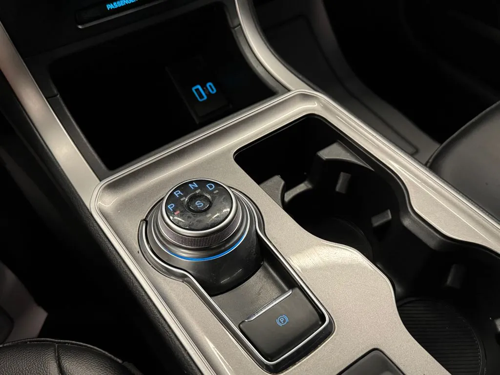 Ford Edge photo 16