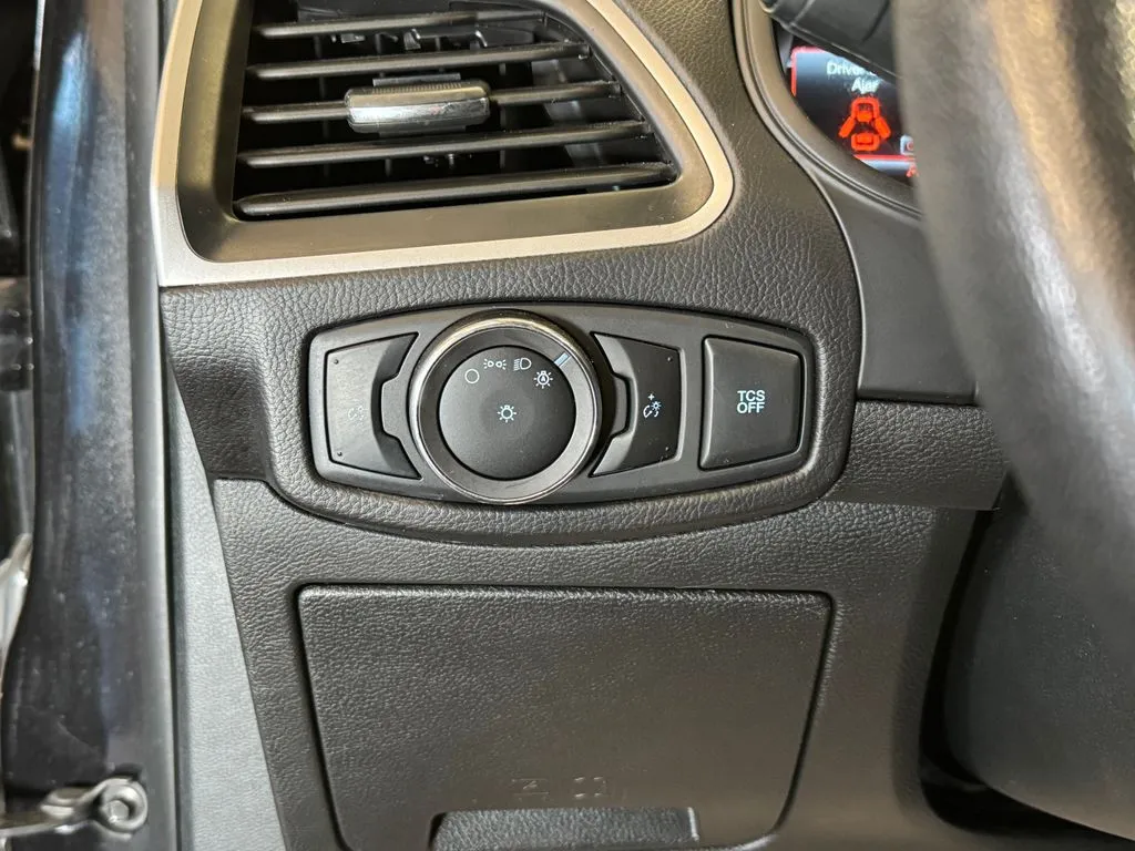 Ford Edge photo 18