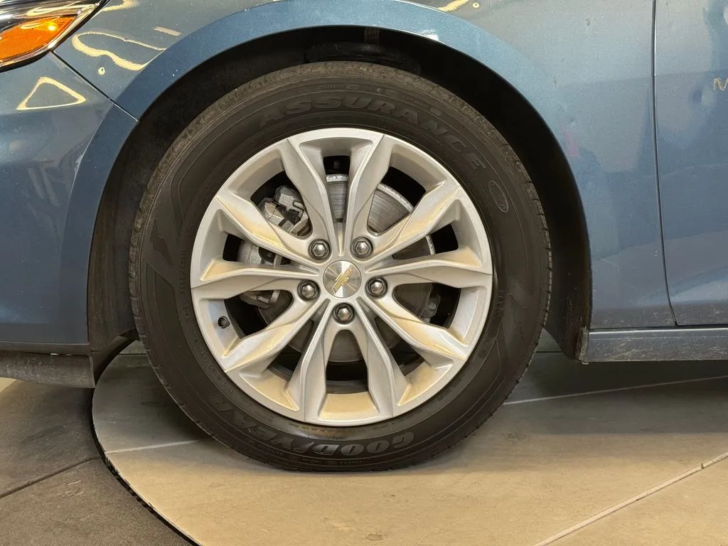Chevrolet Malibu photo 25