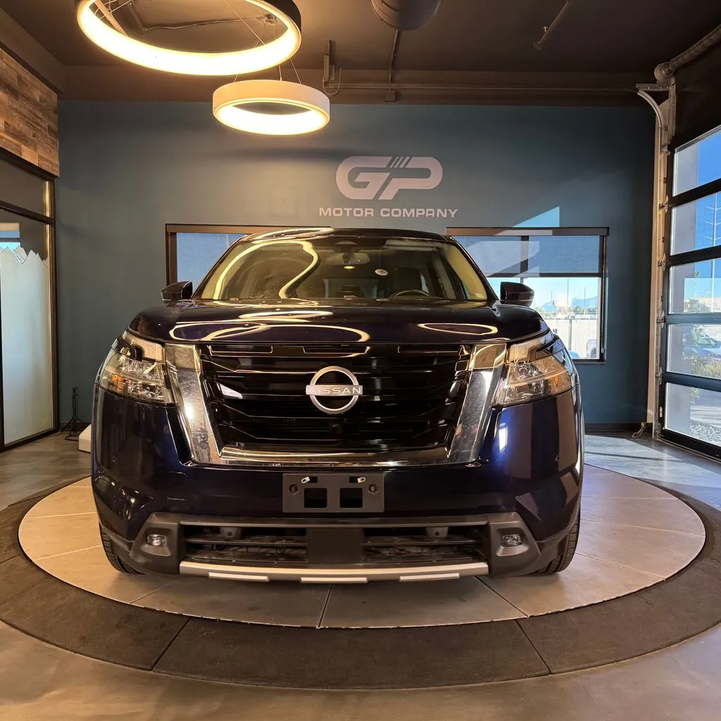 Nissan Pathfinder photo 8