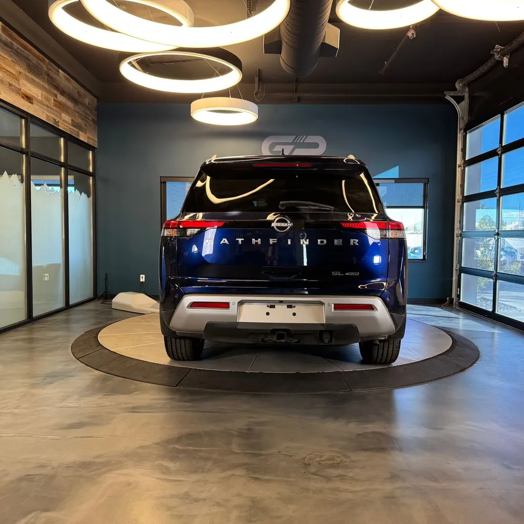 Nissan Pathfinder photo 4