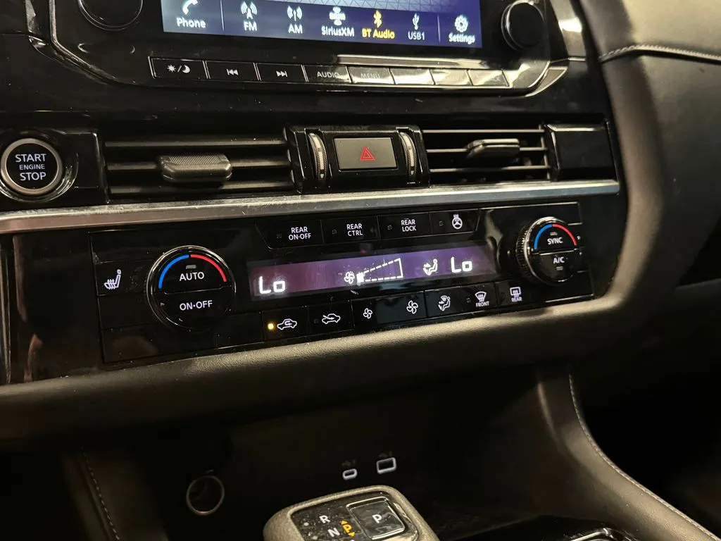 Nissan Pathfinder photo 15