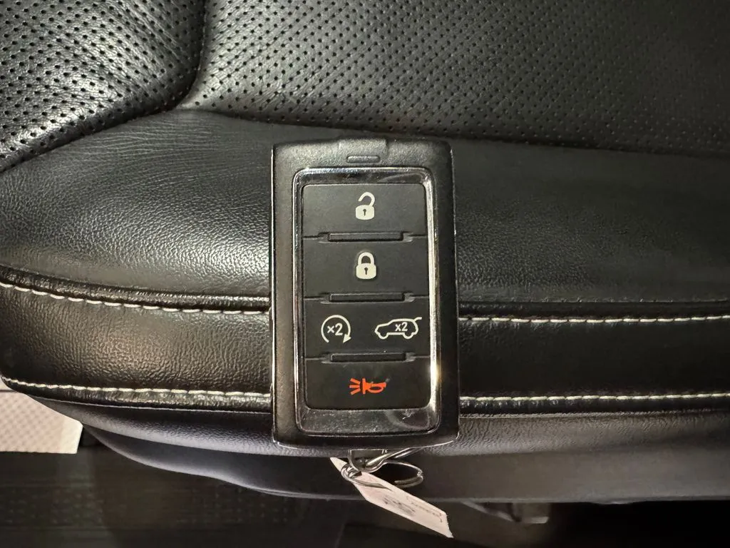 Jeep Grand Cherokee L photo 17