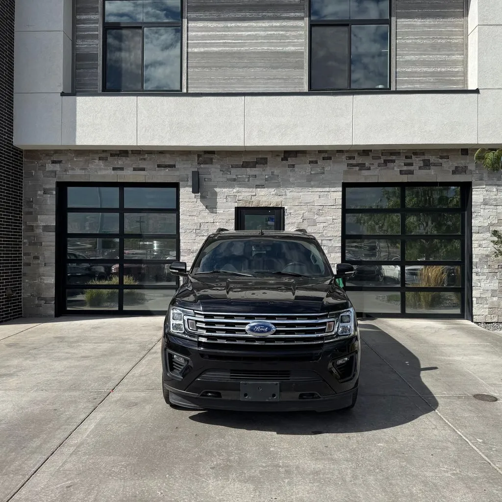 Ford Expedition photo 8