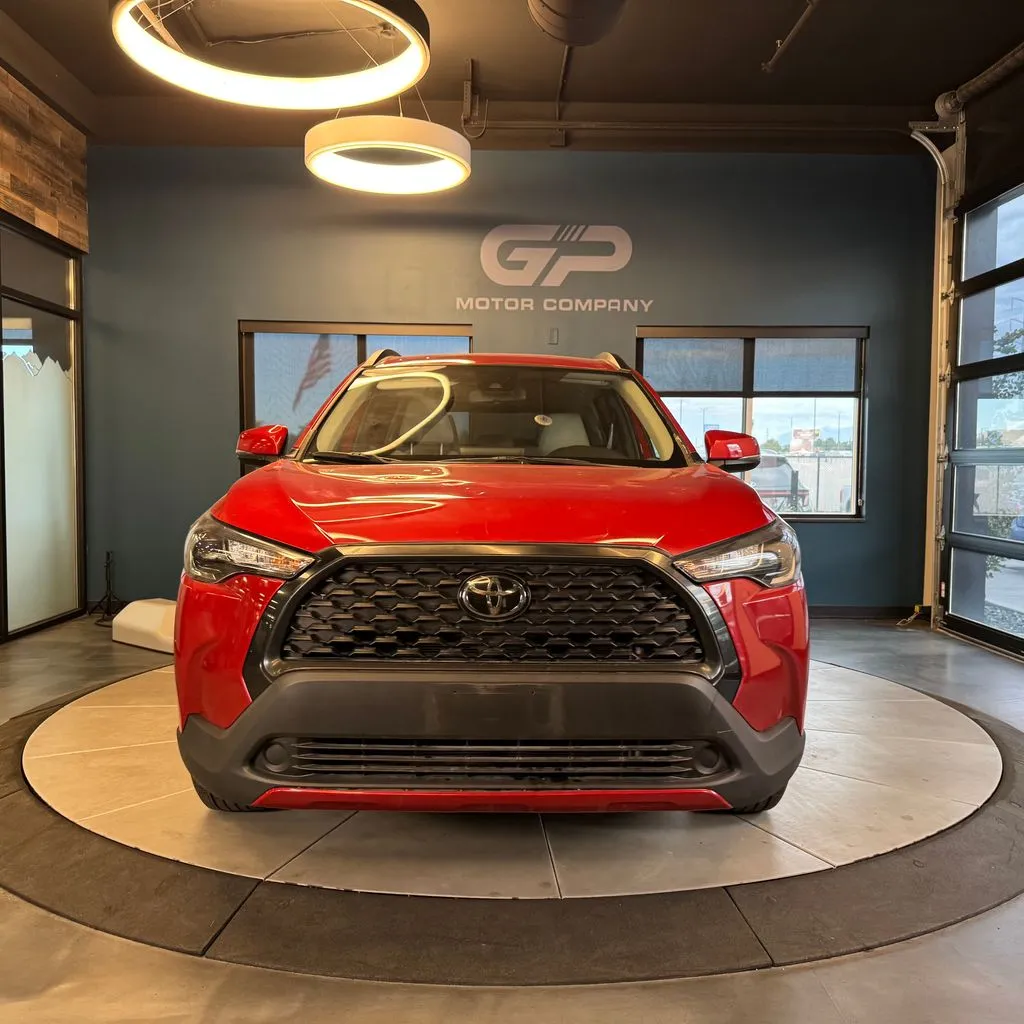 Toyota Corolla Cross photo 8