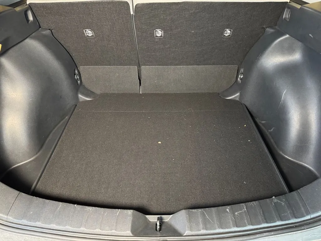 Toyota Corolla Cross photo 21