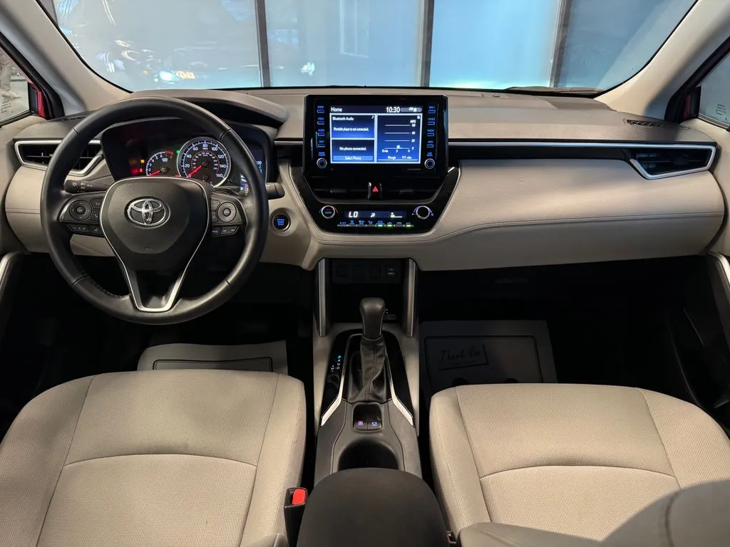 Toyota Corolla Cross photo 9