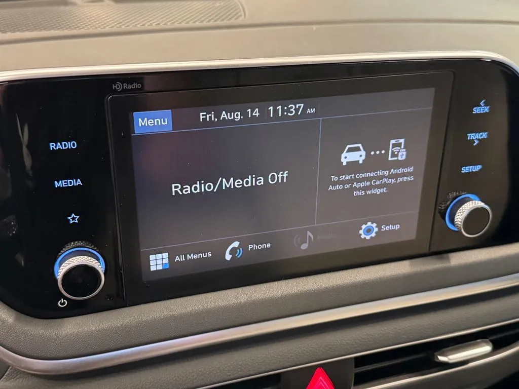 Hyundai Sonata photo 13