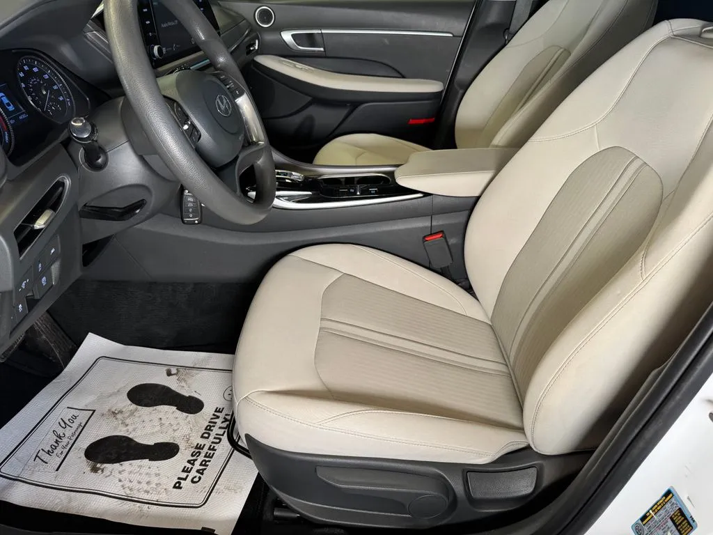Hyundai Sonata photo 20