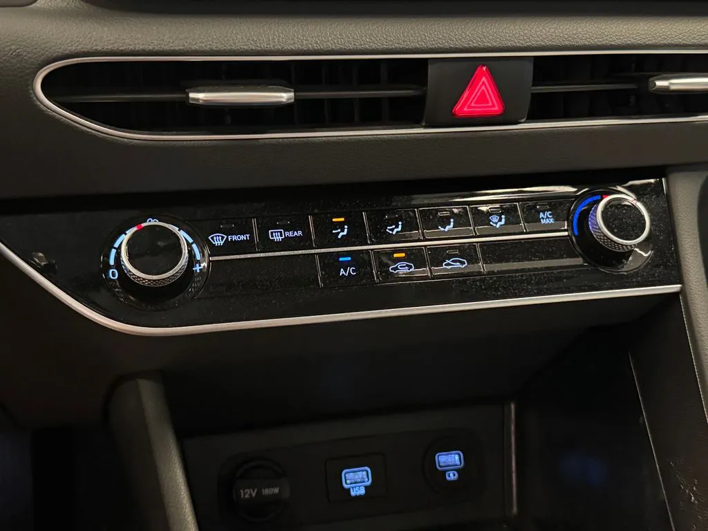Hyundai Sonata photo 15