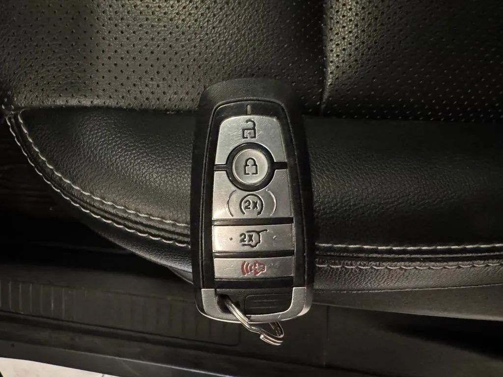 Ford Escape photo 17