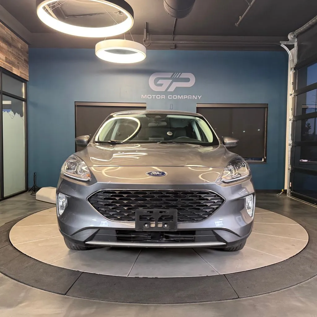 Ford Escape photo 8