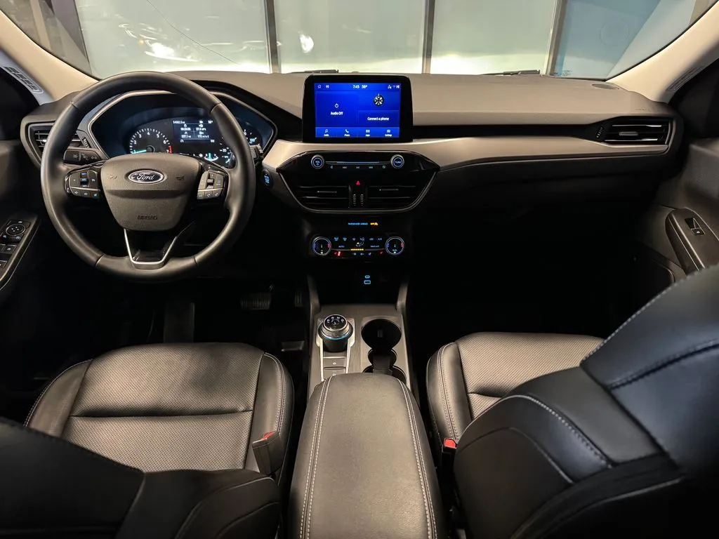 Ford Escape photo 9
