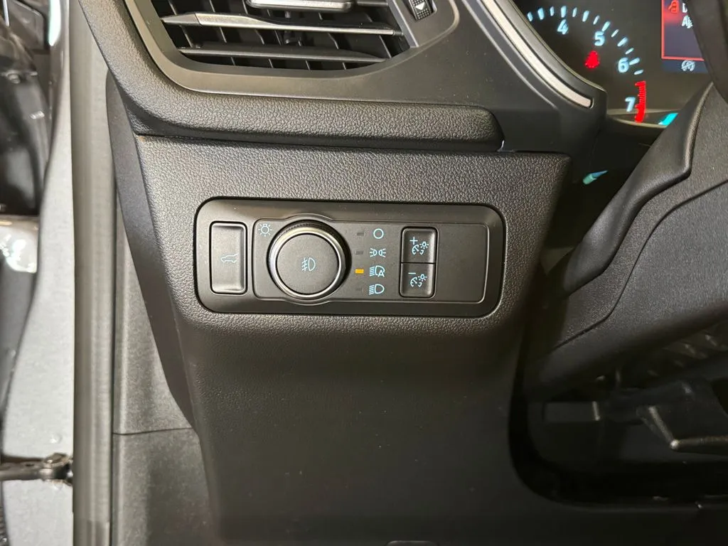 Ford Escape photo 18