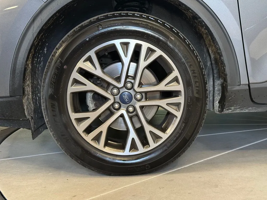 Ford Escape photo 25