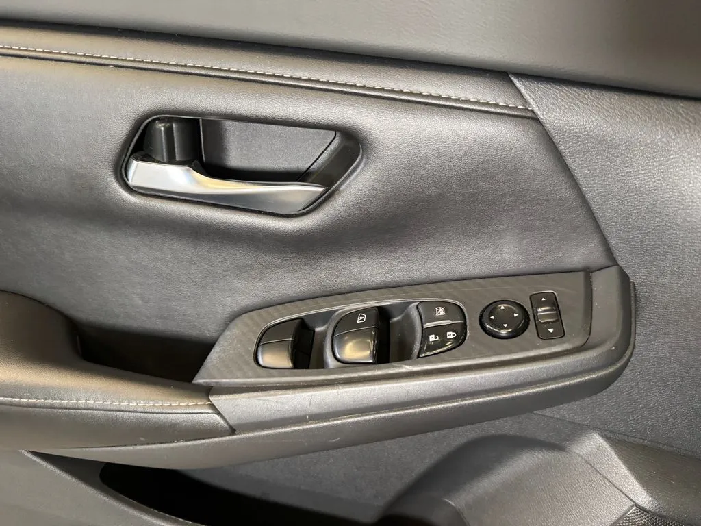Nissan Sentra photo 19