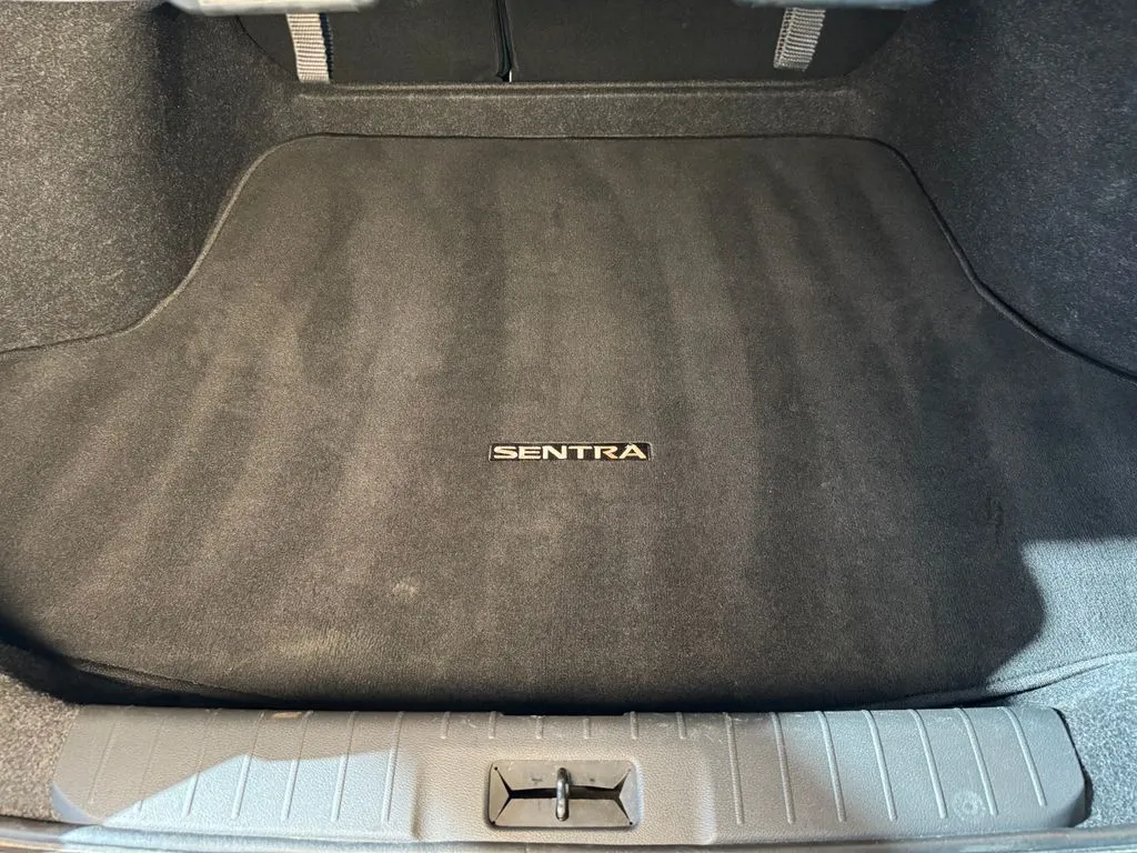 Nissan Sentra photo 22
