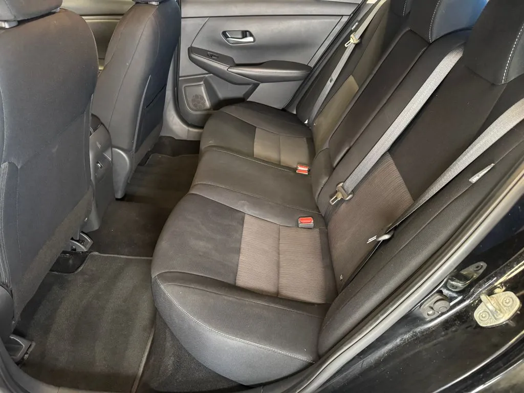 Nissan Sentra photo 21